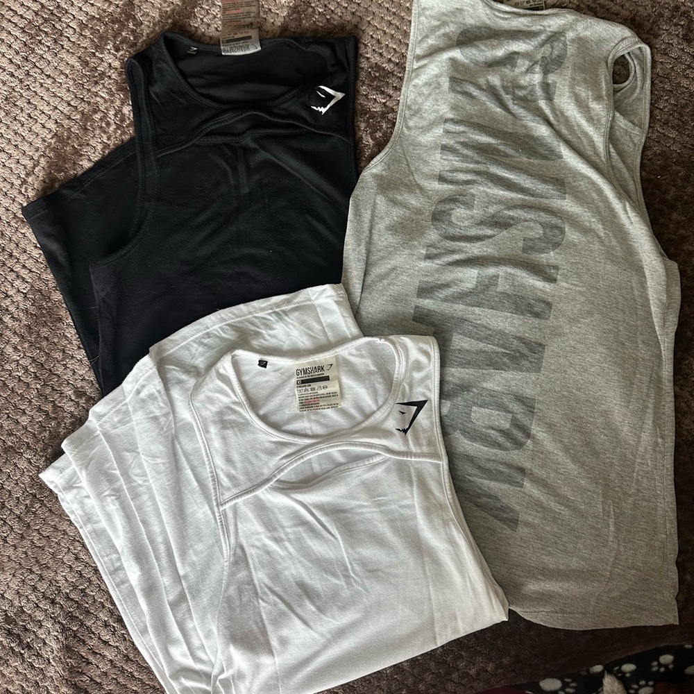 Gymshark tank top bundle